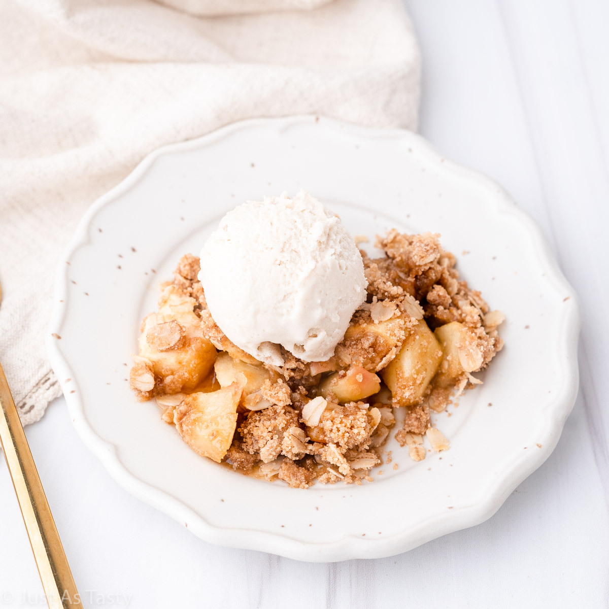 The Best Gluten-Free Apple Crisp: Maple, Oat & Almond Delight